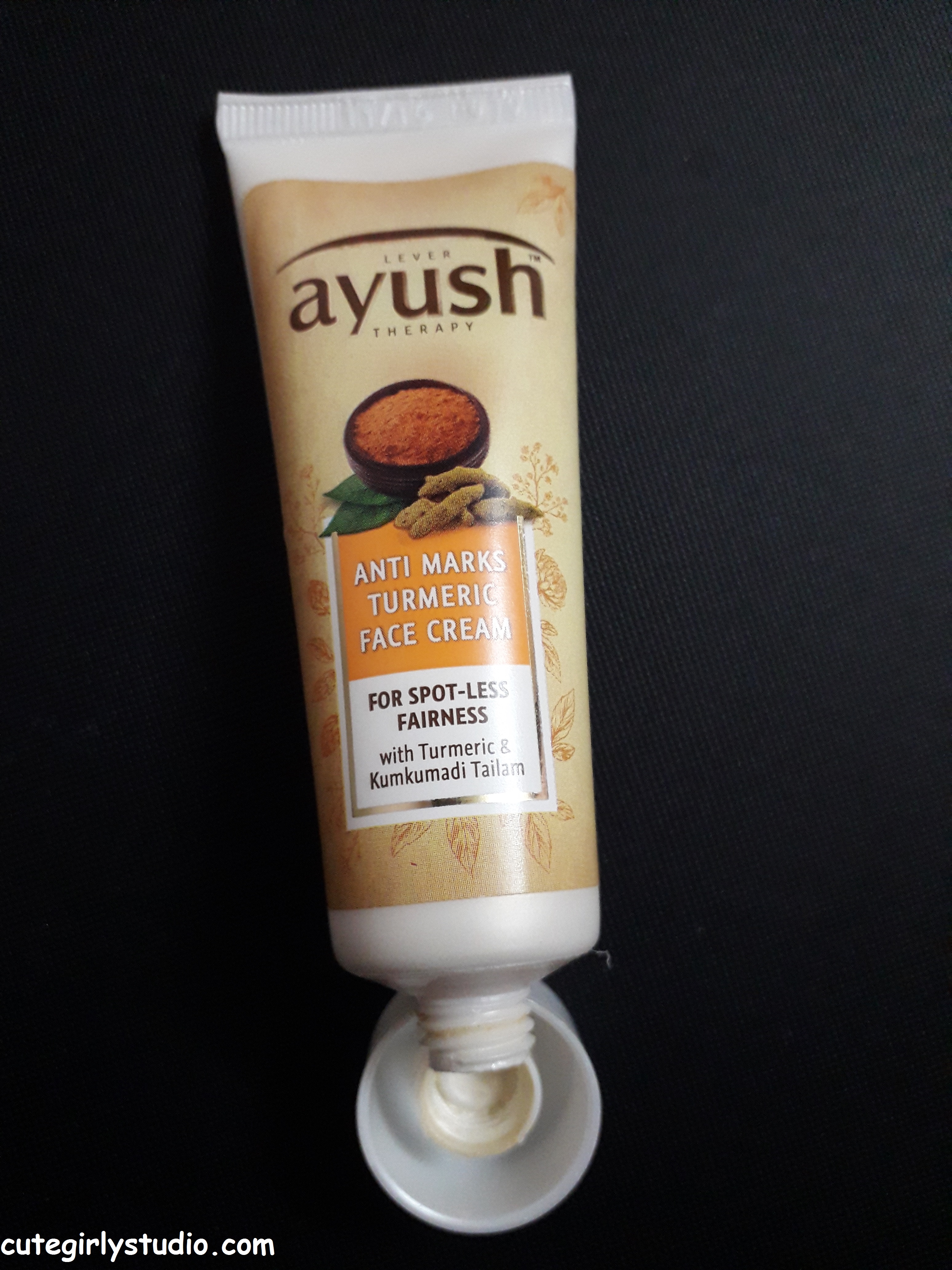 Lever ayush anti marks turmeric face cream