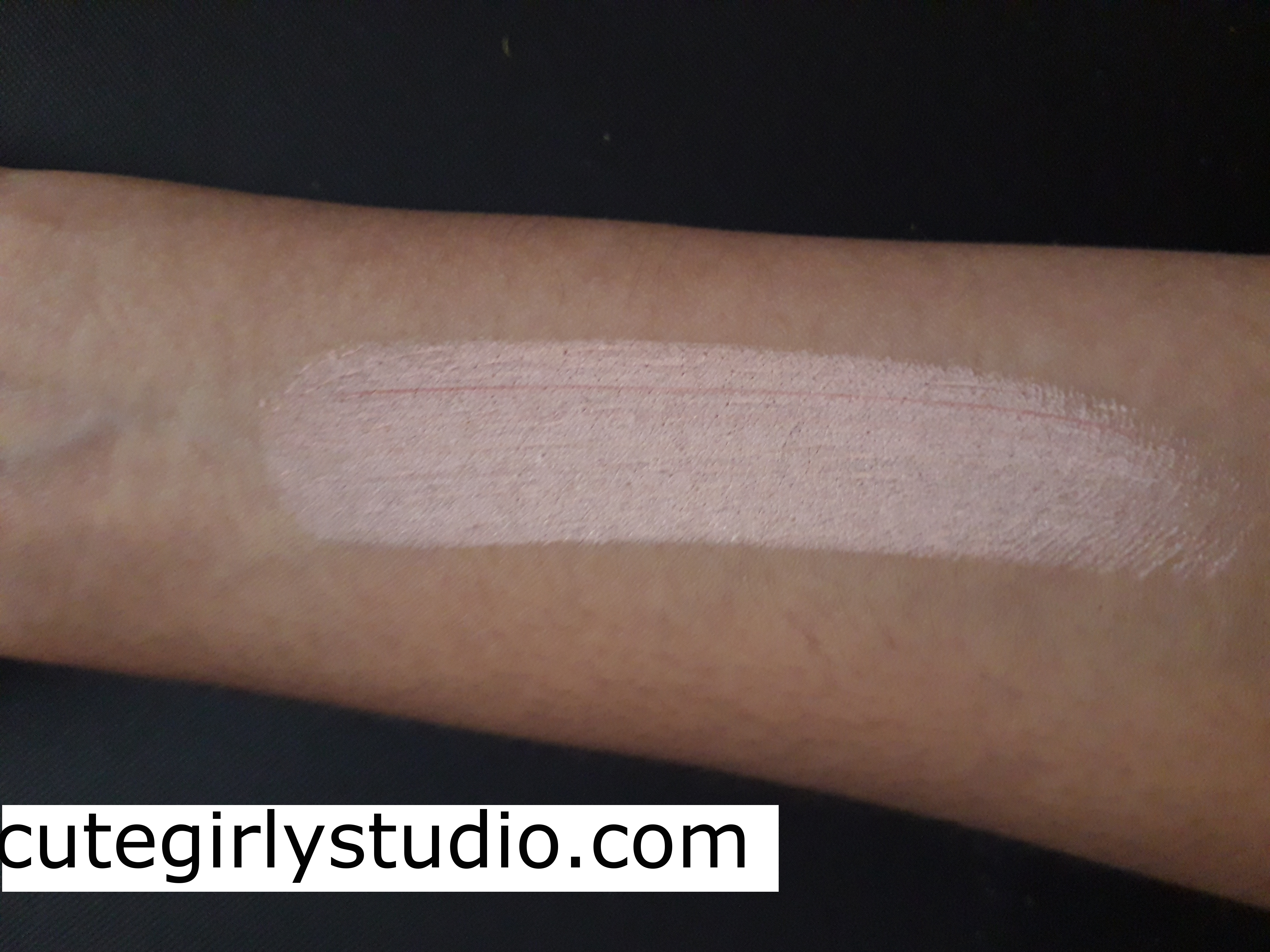 Blue heaven xpression makeup stick review - Pink glow(06)