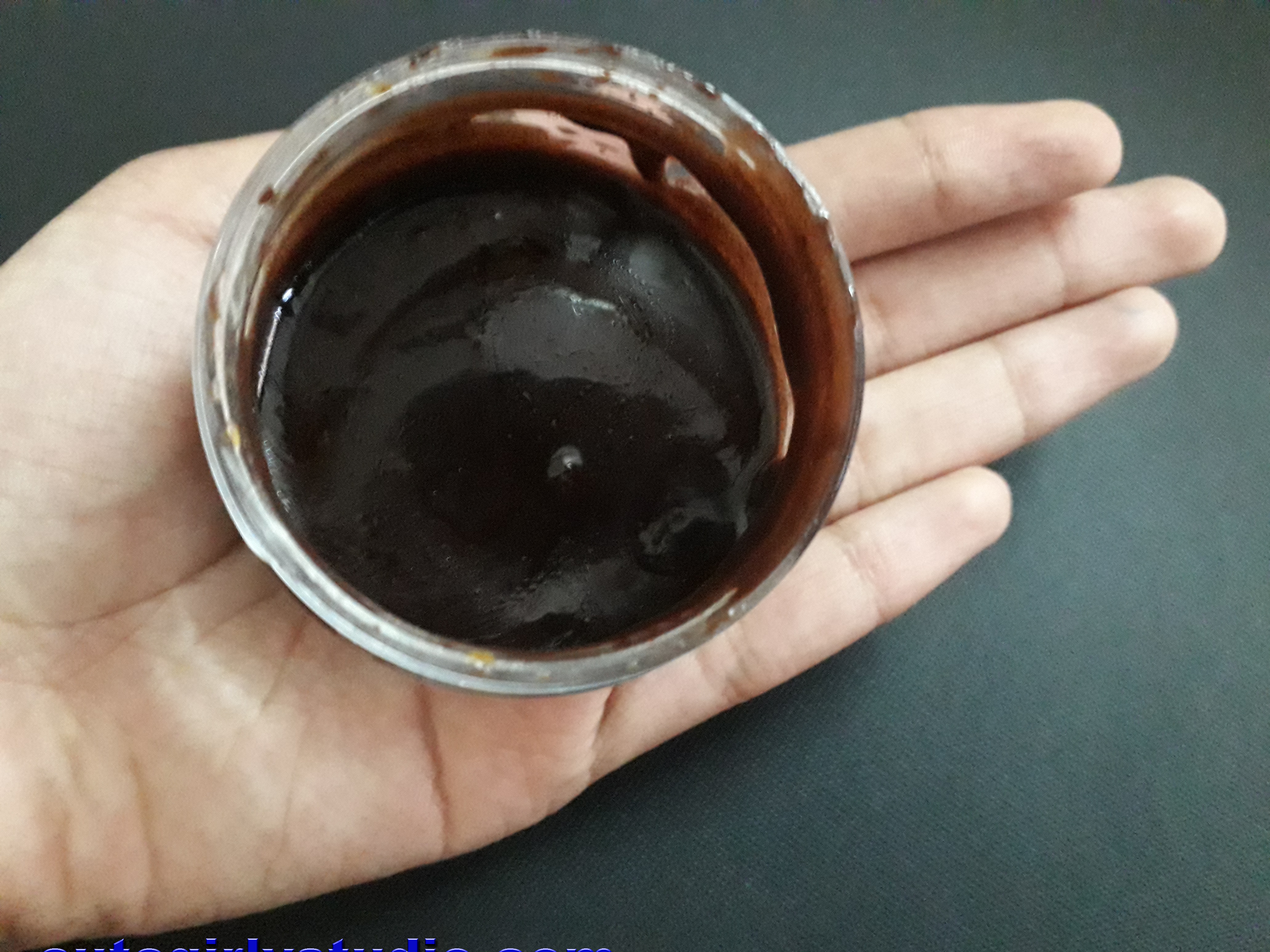 Chocolate vanilla lip scrub for dry lips