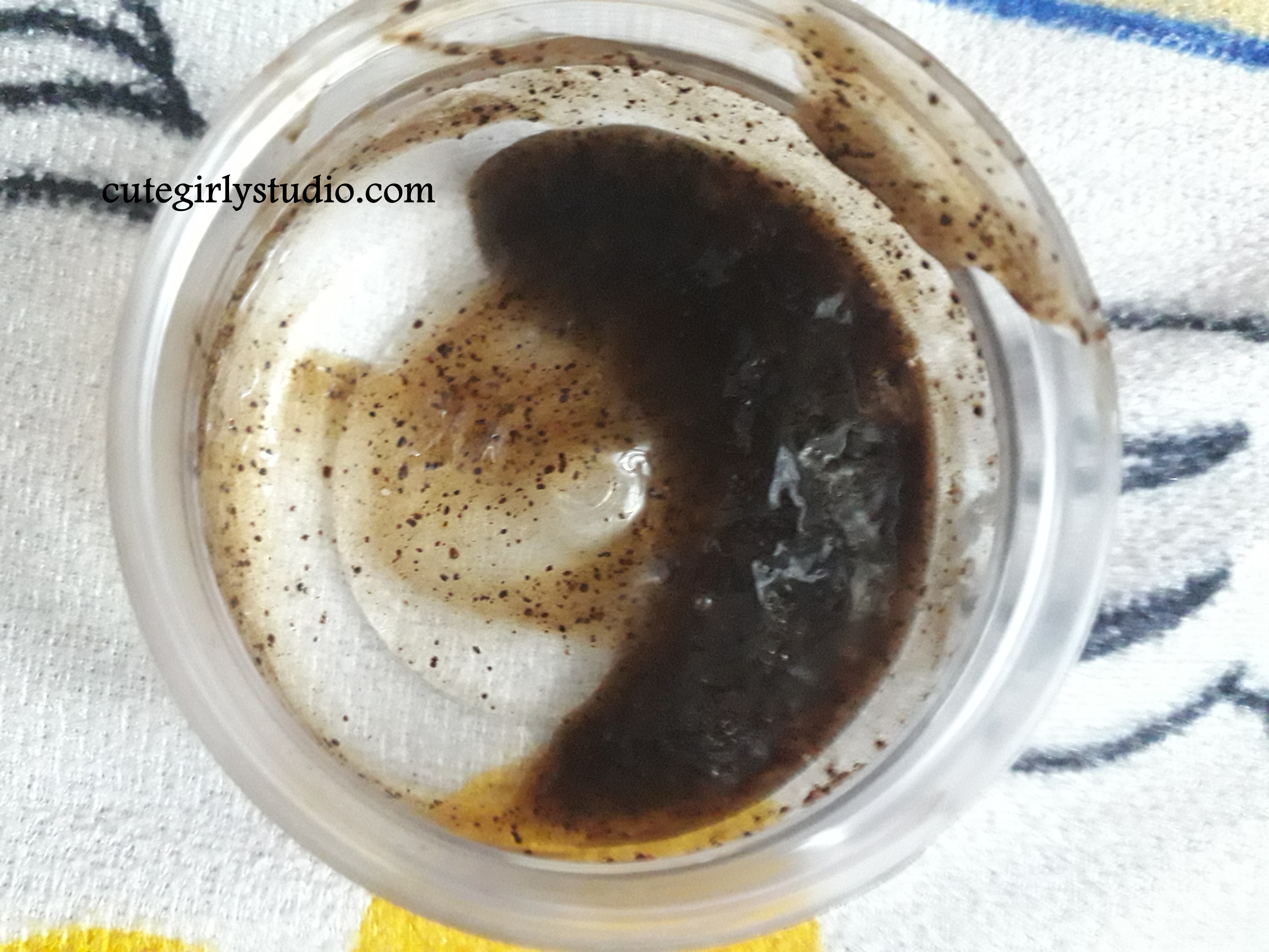 Overnight coffee gel eye mask for dark circles and puffy eyes